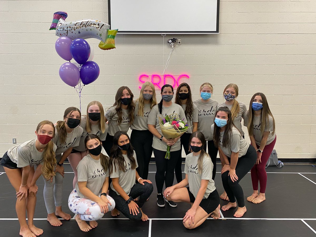 Congratulations to our very own CVHS Dance Teacher Crystal Cook for being named the “Arizona Health &amp; Physical Education Dance Teacher of the Year”. #CVFamily @CVHS_DrCox <a href="/cvhscoyoteclub/">@CVHSCoyoteClub</a> <a href="/SRDC_campo/">Soulmatic Rhythm</a> <a href="/CVHSYotes/">CVHS Updates</a> <a href="/CampoStudentSec/">Campo Crazies</a>