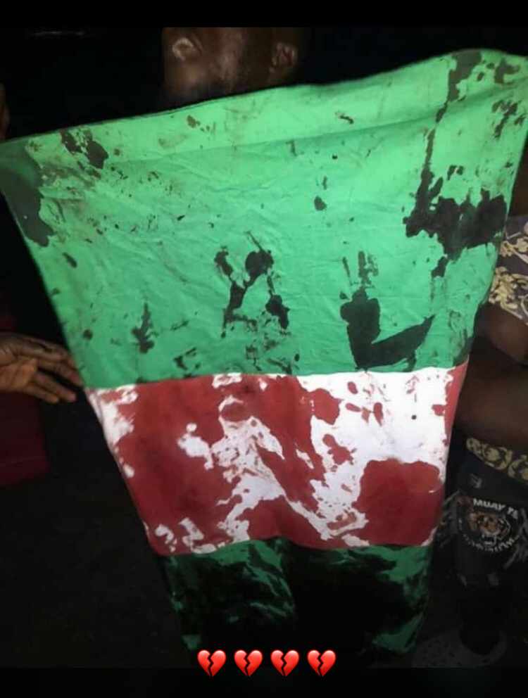 Rigamurphy's tweet photo. End sars in Nigeria  citizens are been killed my government https://t.co/6UPj0irghG