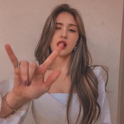 kiandradea's tweet photo. #NewProfilePic https://t.co/r6lzPMJm8u
