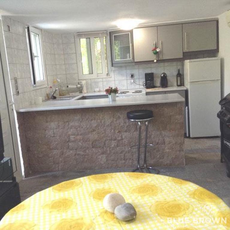 BlueBrownProp's tweet photo. Saronida, Single house 85 sq.m., on a plot of 300 sq.m., on 2 levels, construction of 1990, 2 bedrooms, 2 bathrooms, spacious kitchen, bright living room with fireplace, tiled floors, build with stone, air conditioning, internal staircase ...
https://t.co/J4c12Z19Uj https://t.co/vk66gJUbkn