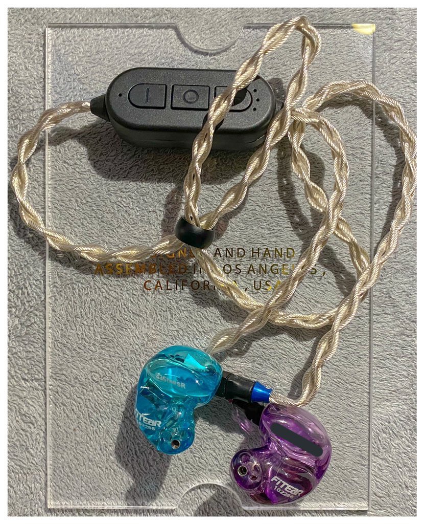 Nonby55Re's tweet photo. FitEar製品の無線化なら
これがおすすめだよ

PLUSSOUNDのBTケーブル
線材の種類も豊富だし
apt-x HDにも対応しています
バッテリーの持ちは悪いけど
#FitEar #plussound #須山補聴器 #MH335DWSR #MH335DW #カスタムIEM #イヤモニ #Bluetoothイヤホン https://t.co/PecW17LTsN