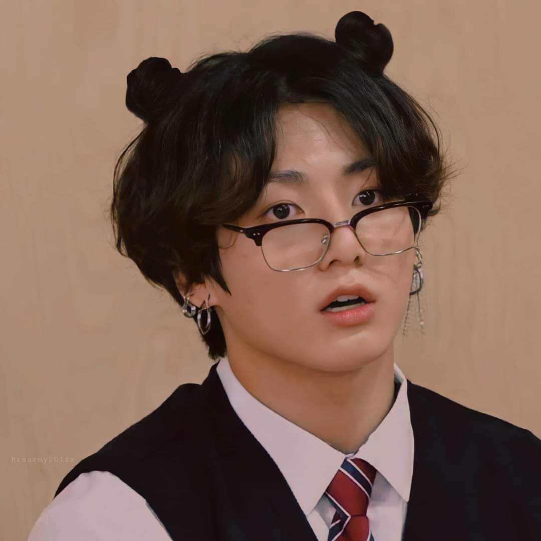 drop_autumn's tweet photo. @btsjungkook_uk @BTS_twt Hello, my baby ♥️♥️♥️♥️♥️ 
#JUNGKOOK  #jungkook https://t.co/1G8AN8xl9g