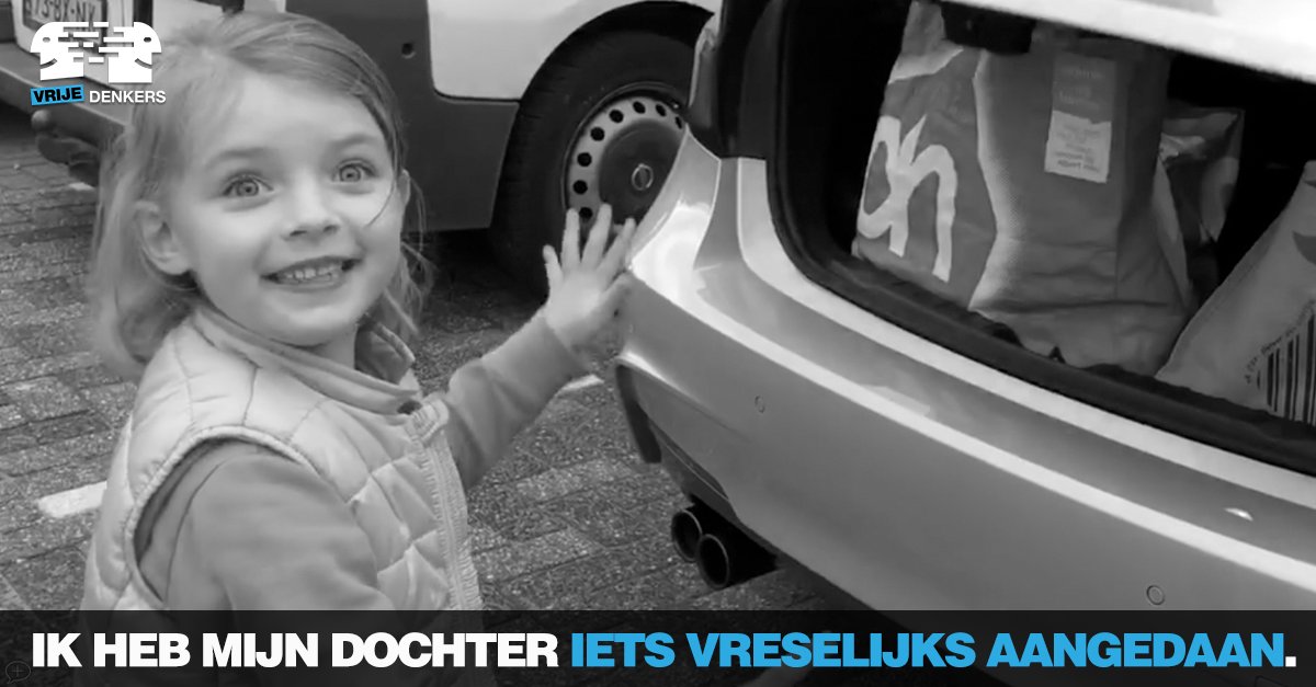 Jarenlang heb ik mijn dochter laten geloven dat ze kon toveren. Als ze zei ‘Hocus pocus pilatus pas, ik wou dat de auto open was!’ dan opende de kofferbak van de auto zich op magische wijze. Die blik in haar ogen. vrijedenkers.nl/ik-heb-mijn-do…