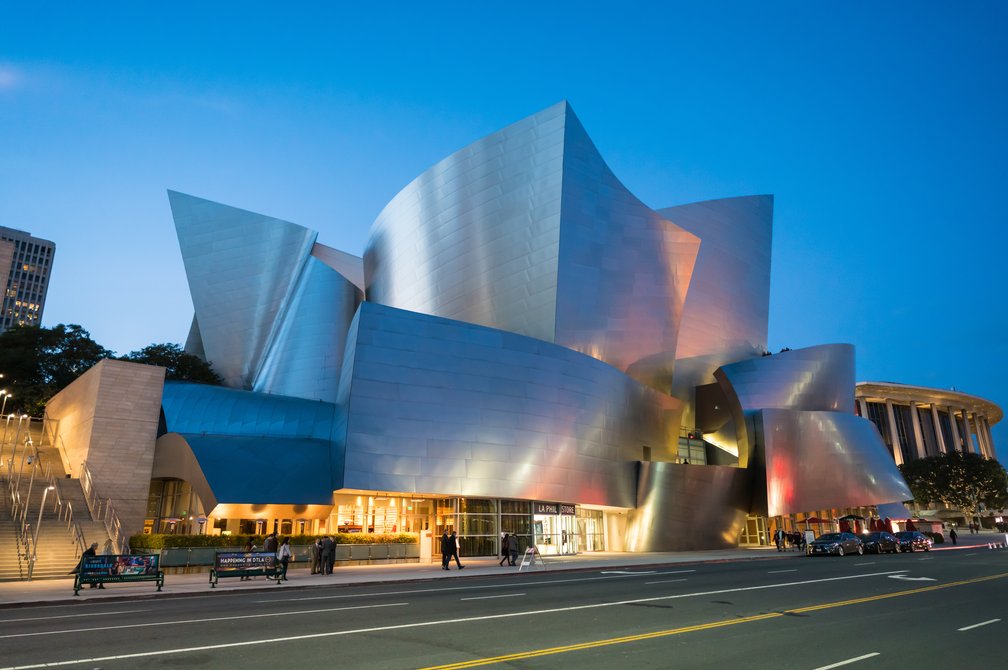 A mega-gift from music mogul Jerry Moss and wife Tina Moss focuses on boosting audience engagement, especially among communities of color, providing arts organizations with a potential roadmap for a challenging time. Mike Scutari reports: https://t.co/BRlAHZrxLr
@MusicCenterLA https://t.co/Gcz5fppi2o