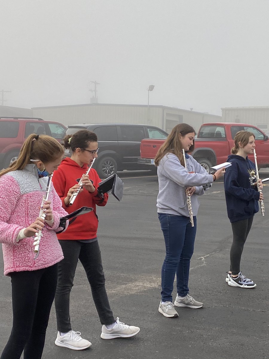 PRMSHoppe's tweet photo. PRMS band getting a chance to march with the HS this foggy morning. #paradeprep @USD449 https://t.co/9ORM2k59RI