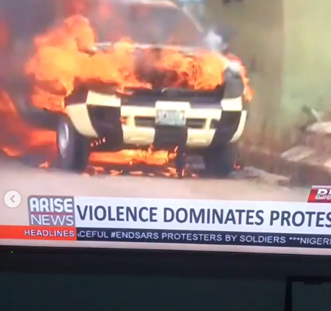 lindaikeji's tweet photo. Lagos Vehicle Inspection Office set on fire by mob (videos) https://t.co/DS3Ab1Y4EW https://t.co/FpbiFG3koz
