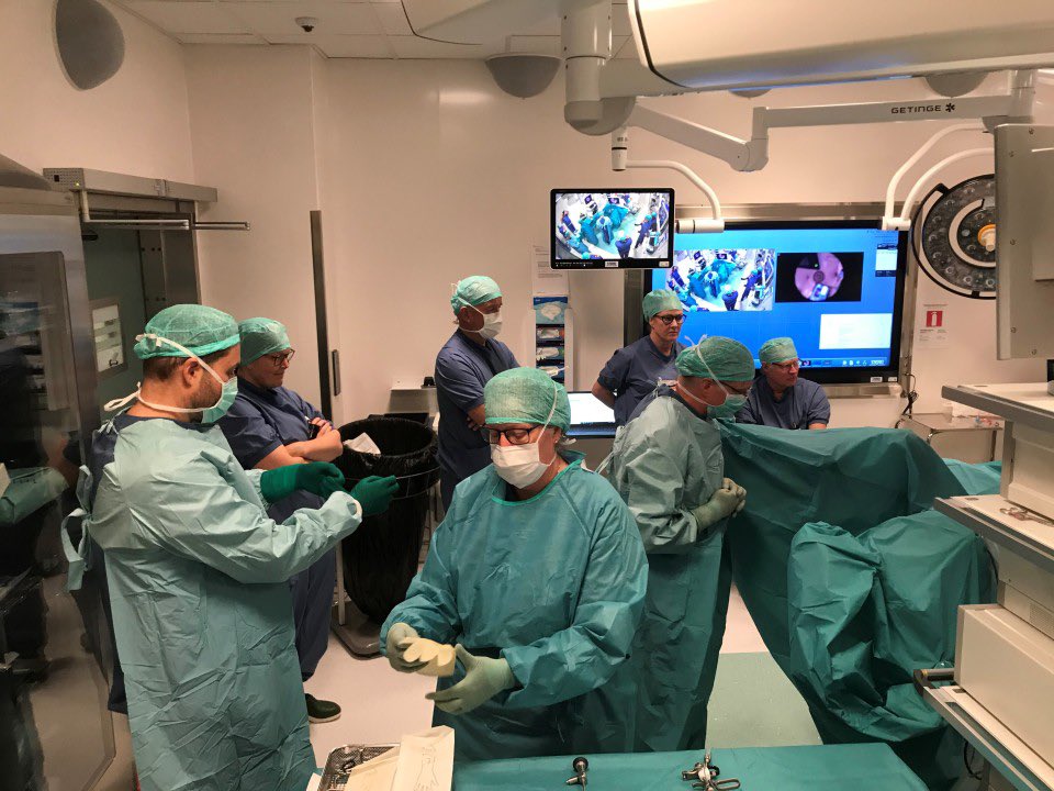 micspin72's tweet photo. PERITUS CLINIC #BEquanta #cyberTM Thulium:YAG 200 W Laser System. #Thulium #BPH. First #THUVAP in Sweden on 3 patients for treatment of BPH with excellent result thanks also to Dr Albert Arch for his great expertise!
Thank you @SCederwald 
@QuantaSpA @IndiaQuanta @greg_catt https://t.co/ldeRhMzh4T