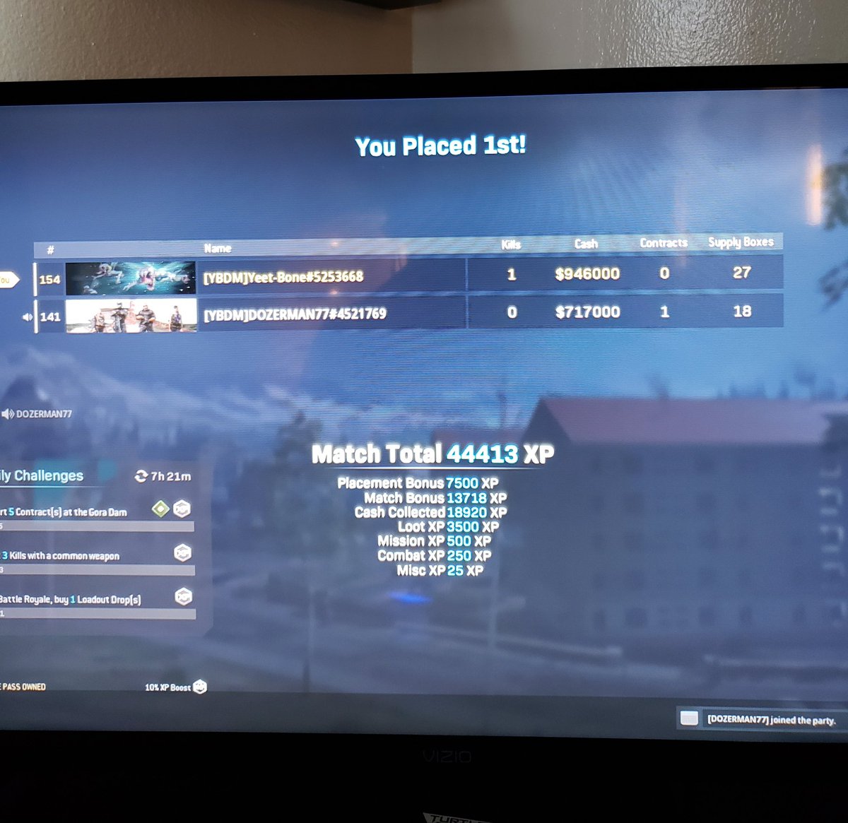 First Plunder at night win! Got the jump scare almost fell out of my chair and than couldn't stop laughing good times! #Plunder #neverstoplaughing #enjoyinglife #havefun #yeetbone #cod #codmw #stayyoung https://t.co/eIJWkUQZPq