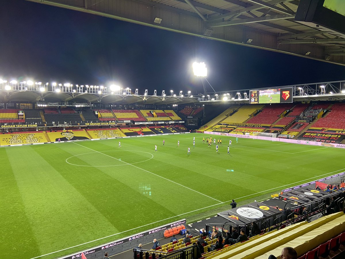 β½οΈ GGGOOOAAAALLLL
After early #BRFC pressure, brilliant interplay between Sarr, Garner and Femenia sees Pedro finish in style from 12 yards!
Clinical from the Hornets.
π 1-0 #Watfordfc https://t.co/6PHMPgRiud