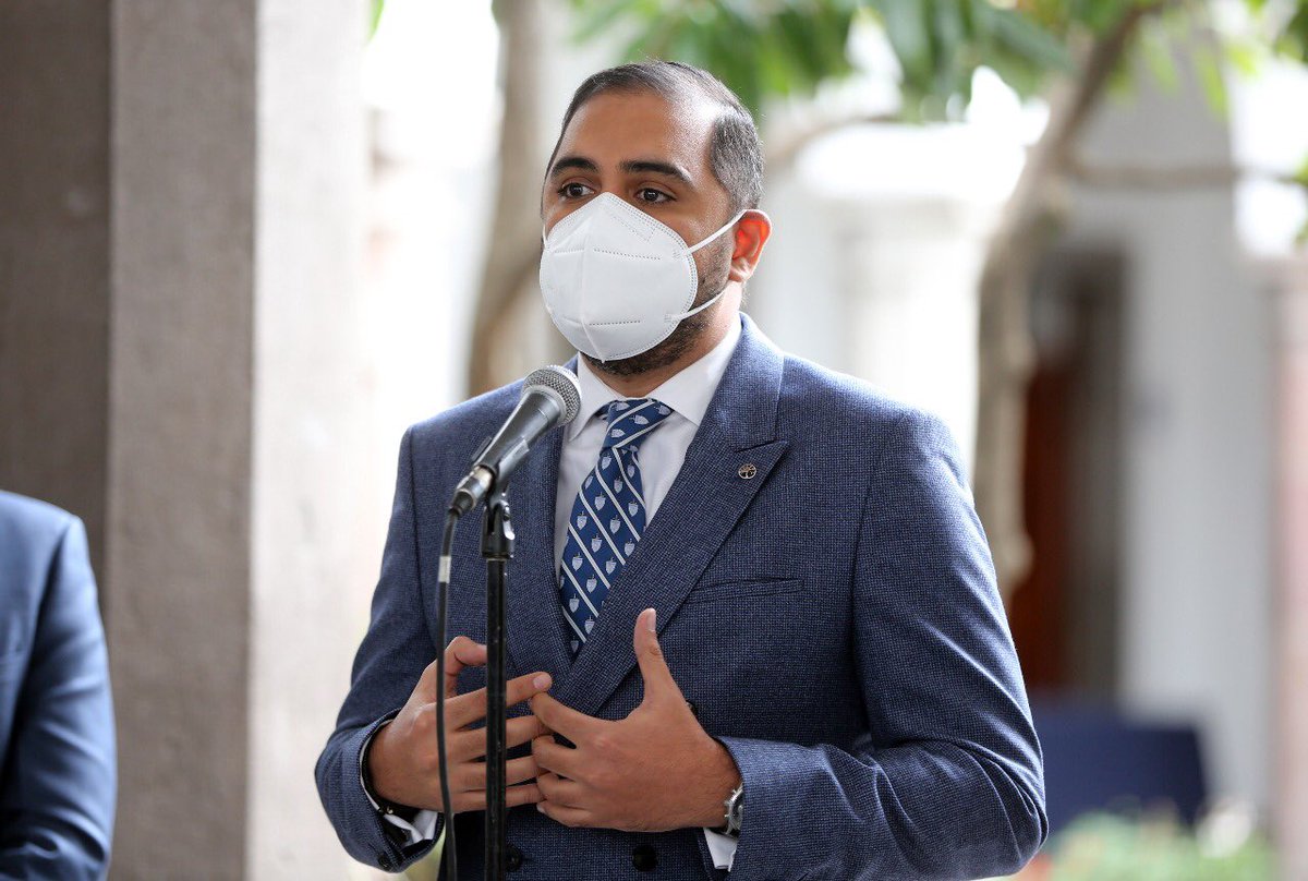 TaianoVicente2's tweet photo. Acompañamos hoy el Presidente @Lenin al lanzamiento de #EconomíaVioleta, política pública que  impulsa la activación económica y el empoderamiento en derechos de las mujeres del país, principalmente de aquellas en mayor condición de vulnerabilidad.
#SembramosFuturo https://t.co/IWFeQufBwP