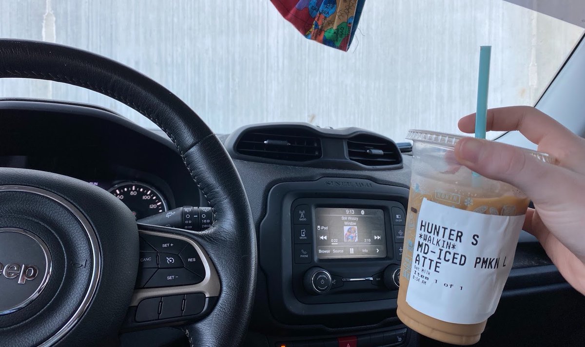 UNC's tweet image. Taking time to unplug from our screens is important. Read four #UNC students' strategies for taking a break and time for themselves ➡️ unc.live/31rBMFo