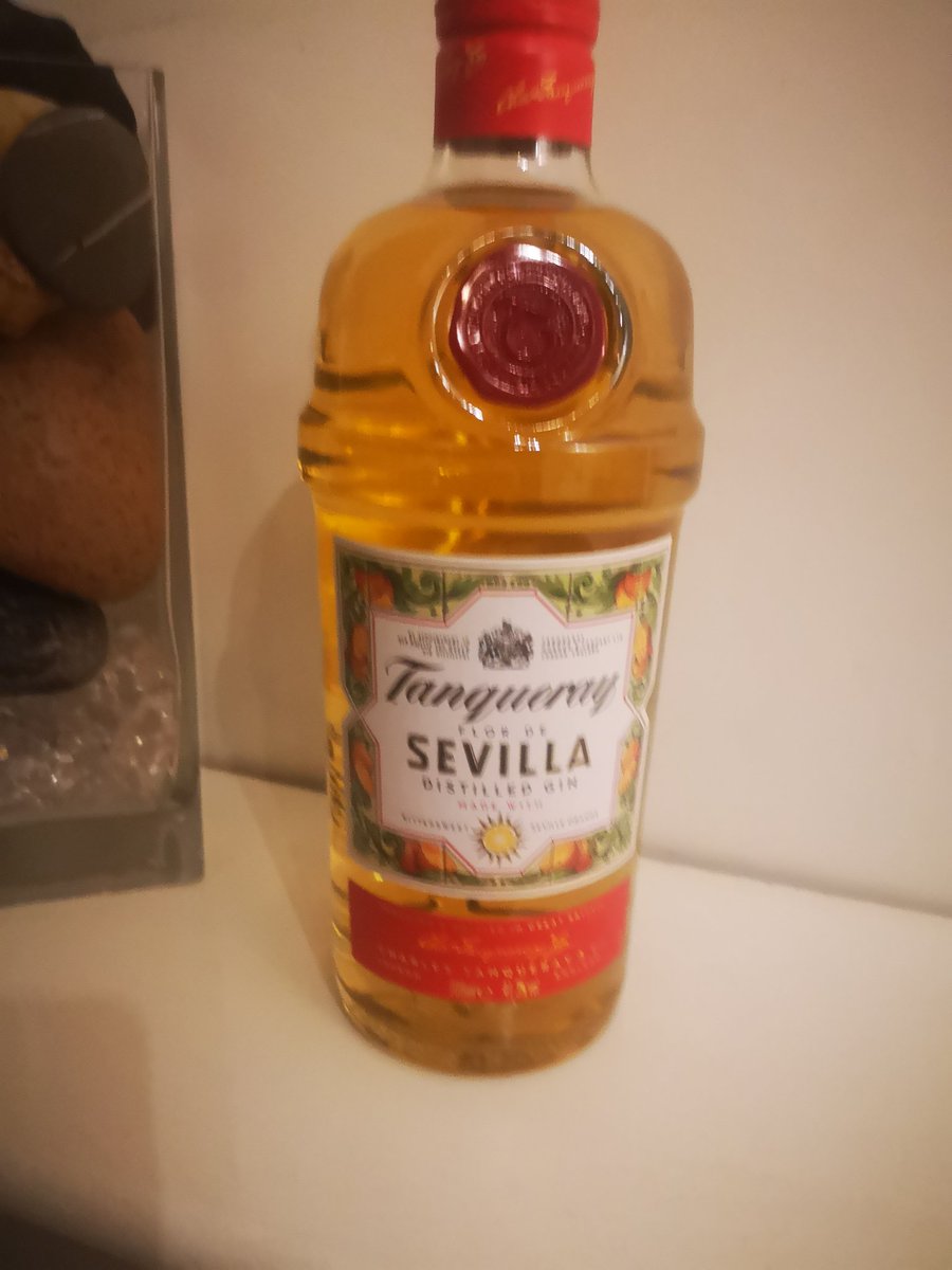 Usually a kopperberg or vodka and coke kinda gal never gin, but been gifted this today and would seem rude to not enjoy it. What will go with it to convert me?