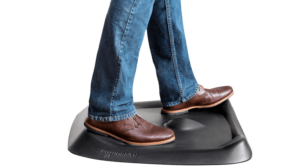 smallbiztrends's tweet photo. Anti-fatigue or standing desk mats will get rid of the stress on your joints and muscles by absorbing the shock from hard floors. Here are some of the best on the market. https://t.co/6ScBpwBpm0 #standingmat #antifatiguemats #comfortmat https://t.co/n8l4IHCtyd