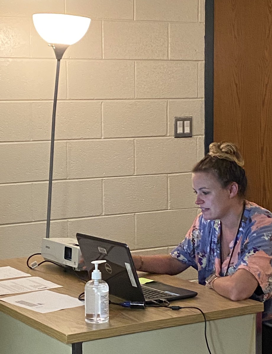 SPPumaSC's tweet photo. Mrs. Gitomer is LOVING supporting her sweet 6th graders this year!  She has been getting to know some of them by setting up times to eat lunch with our new Pumas!  Follow her on Instagram:  mrs_gitomer @HenricoSchools @HCPSCounselors @VSCA @SPMSPumas https://t.co/JACGDytldk