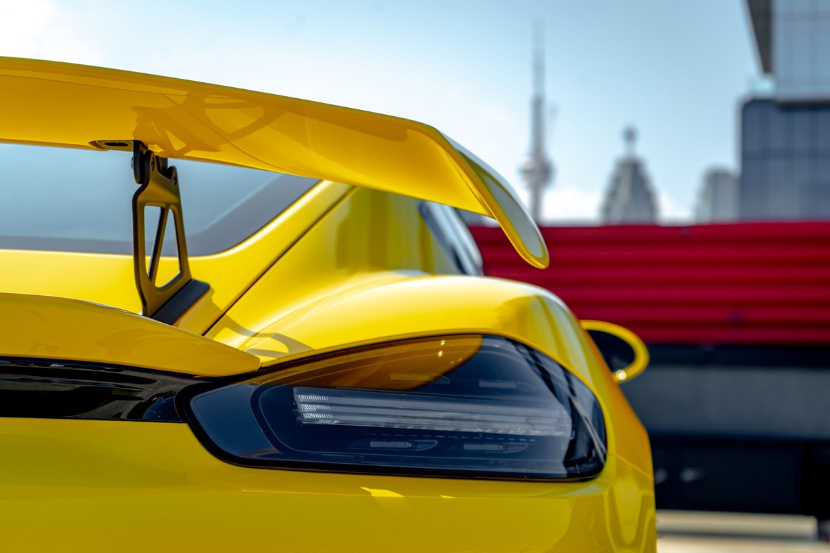 PCAUCR's tweet image. Magnificent machine. #GT4 #MidEngineMagic Available right now at Porsche Centre Downtown Toronto @torontoporsche. Pics by Empire Media Worx.