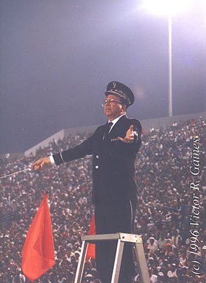 #150: FAMU (Part 1)Dr William Foster in the 1940s took his 16 piece band & turned it into what we know today as the Marching 100. The Marching 100 performed during Super Bowl 3 & the 1964 Orange bowl.