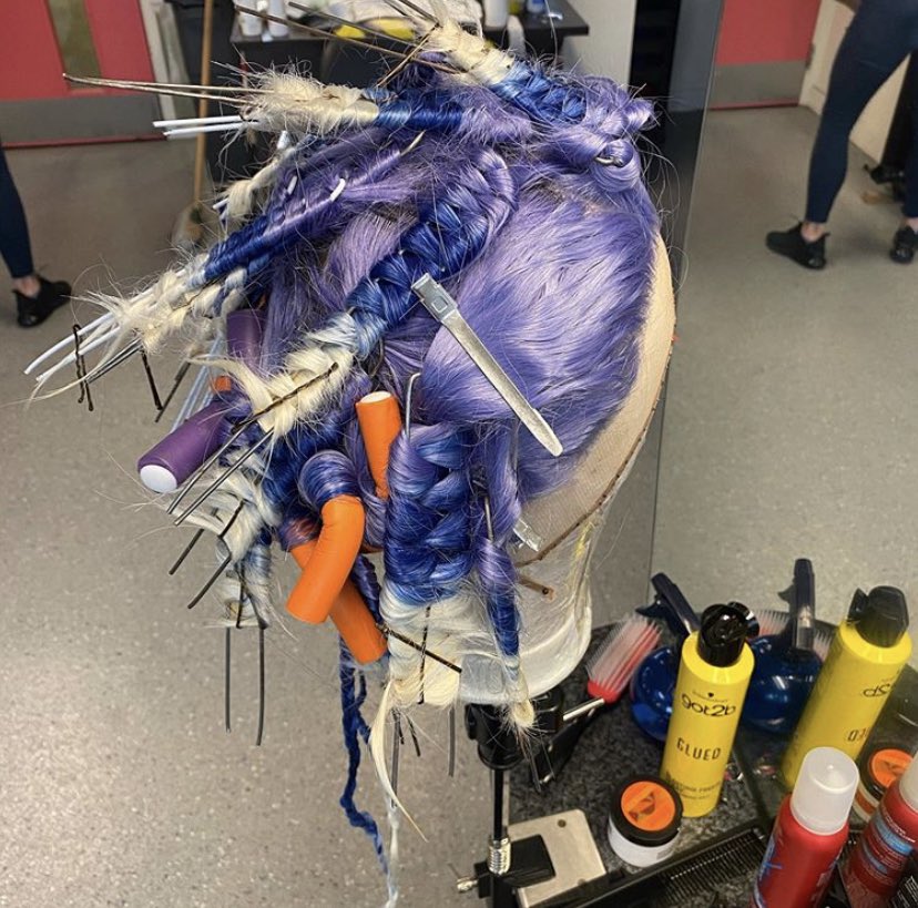 USmfx's tweet photo. INCREDIBLE wig transformation by L5 student Jennifer Douglas 🤩✨ @ucenmcr #makeupstudent #wigwork #wigstyling https://t.co/rw99MIiDHL