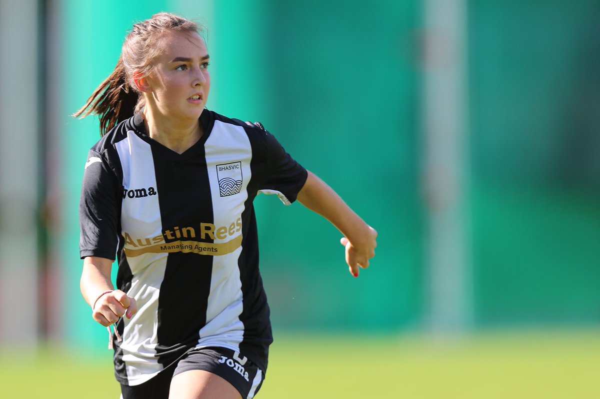 BHASVICWOMEN's tweet photo. RESULT | Bexhill College 3 BHASVIC 5

It was a great start for the women’s team this afternoon as they beat a strong Bexhill side. 

In only their first game together, goals from G.Wainwright &amp; a brace from both B.Nicholson-Rogan and D.Meehan secured the first win of the season! https://t.co/jcE60Isecr