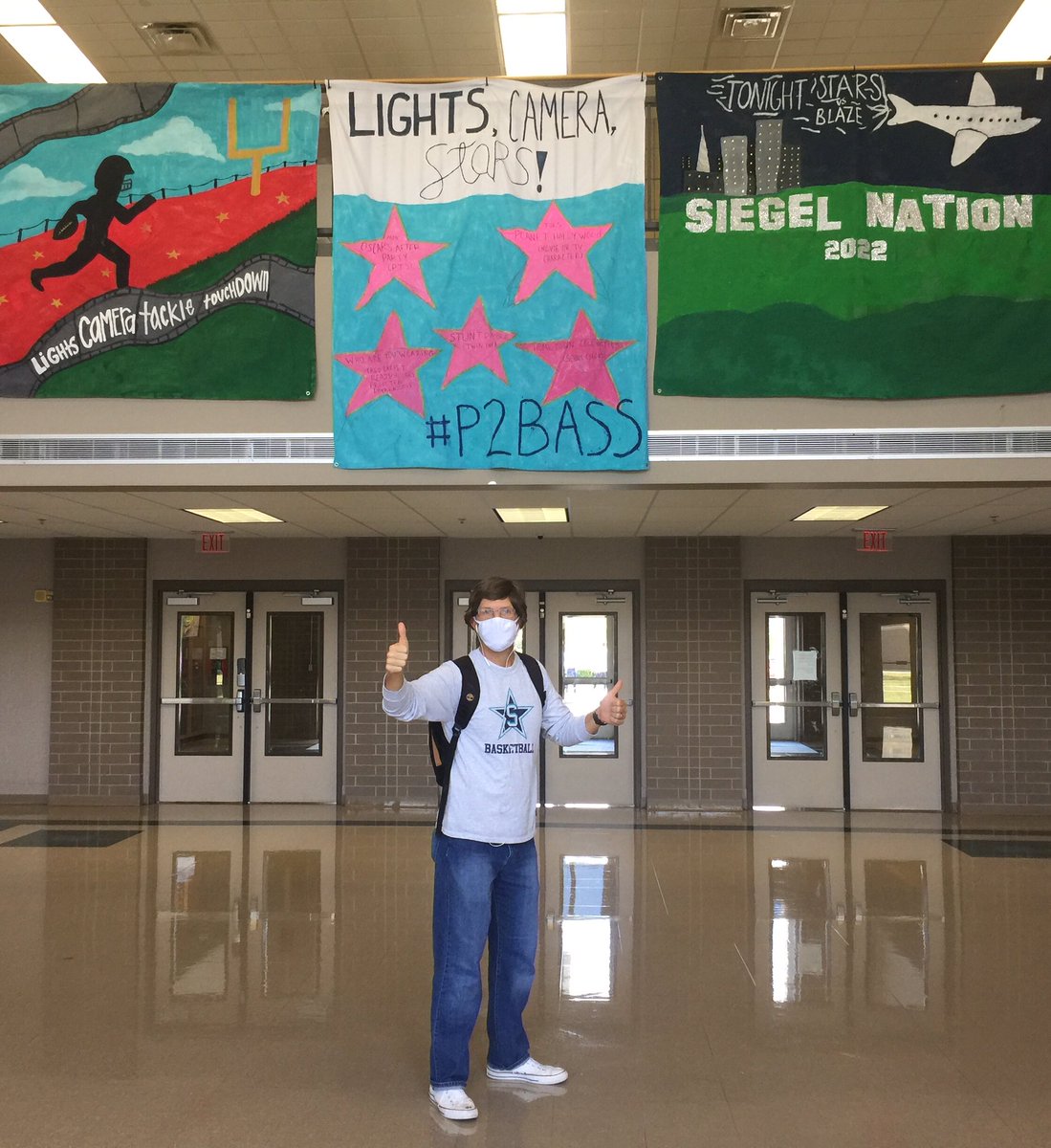 SiegelAP9's tweet image. Imposter/Impostor Day @SiegelHighStars for Homecoming Week. Having a blast. This school is AWESOME! #onemoreclass #mathisfun