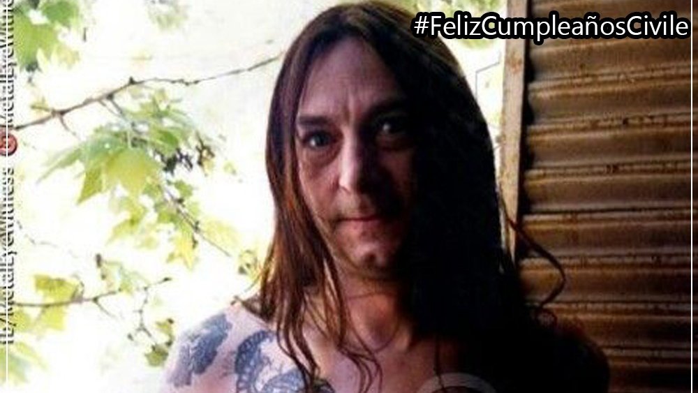 🤘Un día como hoy en 1958 nacía Osvaldo Civile, mítico guitarrista de V8 y fundador de Horcas #felizcumplecivile!
.
.
.
foto cortesia de Metal: Eye Witness
ph: Fernando Serani.