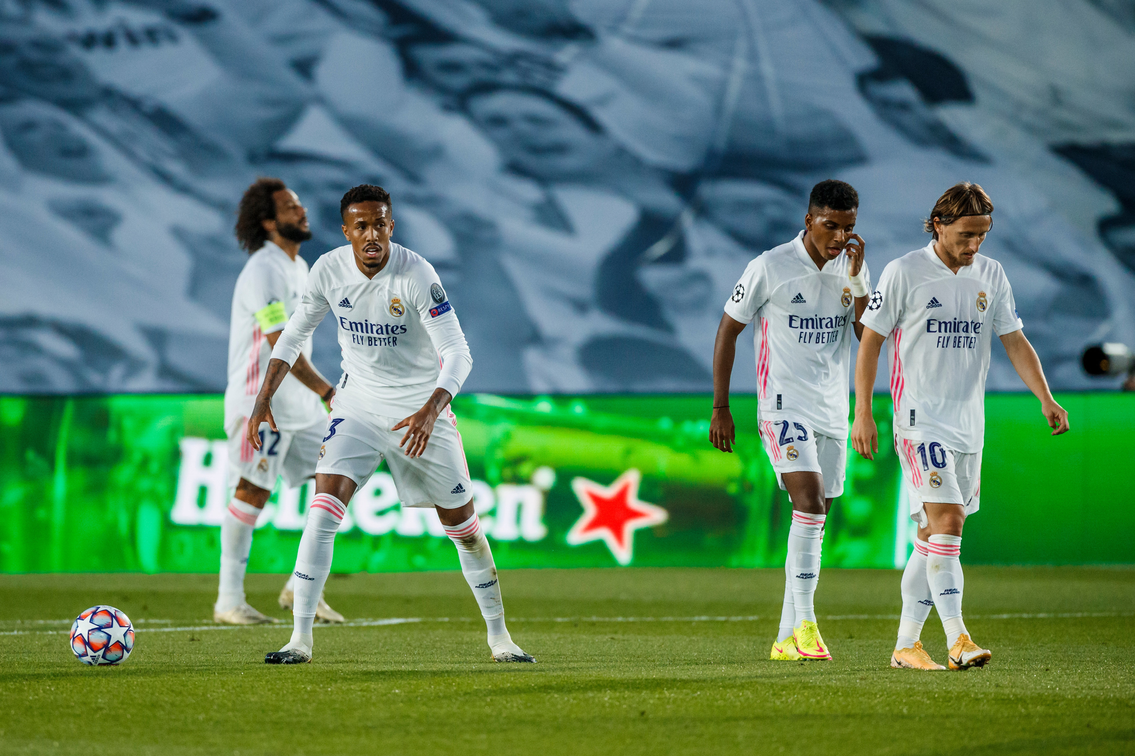 Squawka on X 2005 06 Lyon 3 0 Real Madrid 2006 07 Lyon 2 0 Real Madrid 2019 20 PSG 3 0 Real Madrid 2020 21 Real Madrid 2 3 Shakhtar Stunned. https t HeNLRrtx9H X