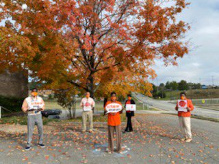 GCS_SEL_Office's tweet image. Our School Support Officers are in it to WIN it!!!! Big thank you to the SSO’s that want everyone to feel safe at school, in their community, and online!!! We see you looking good in your orange today!!!! #gcsunite #gcsunity #unityday2020 #bullyprevention @GCSchoolsNC