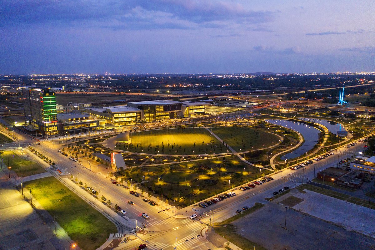 OKCTalk's tweet photo. A few more from last night. @ScissortailPark @OmniHotels   @DowntownOKC https://t.co/IJACBrr8BE
