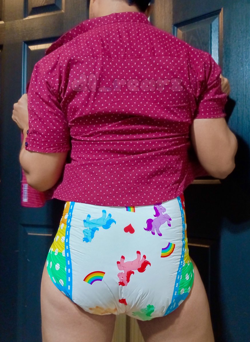 RearzDlx's tweet photo. I Feel energy today โก๏ธhow about a selfies ๐๐ธ.
.
#tykablepride #tykablesdiaper #abdl #abdlboy #abdlcommunity #diaperbulge #bigboydiaper #diaperbutt #diaperboy #abdlboy #dmlb #abdlcommunity #ageplaylifestyle #thickdiapers #diaperday #babypowder #diaperstud #diapered #ddlg https://t.co/4I312N6lza
