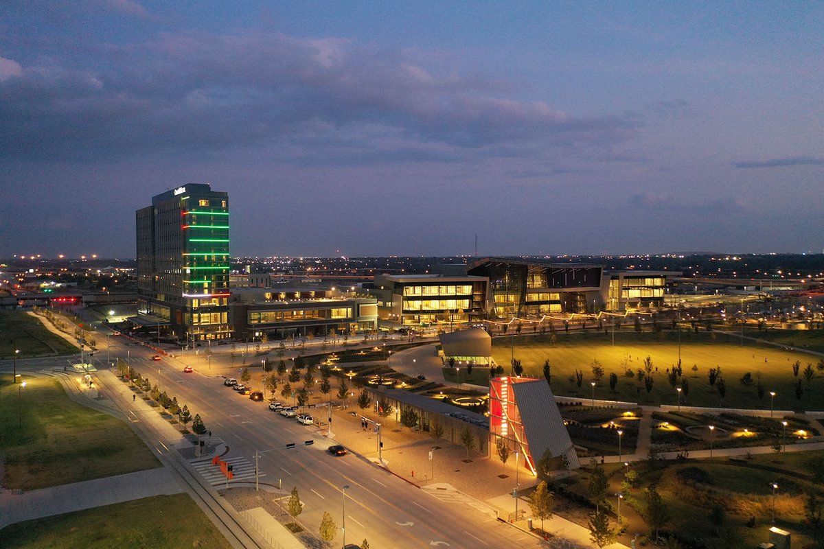 OKCTalk's tweet photo. A few more from last night. @ScissortailPark @OmniHotels   @DowntownOKC https://t.co/IJACBrr8BE