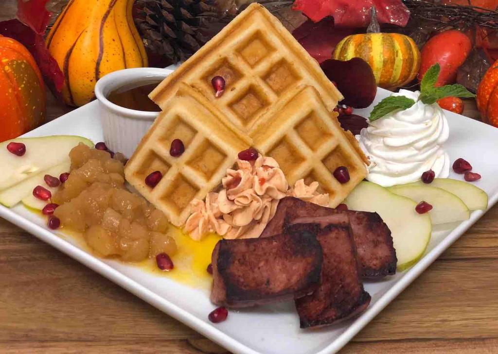 Orient Express Theme Week started with Belgian waffles with pomegranate butter and spiced pears, topped with maple syrup and served with pan seared sausage.
#TrilogyOrientExpress