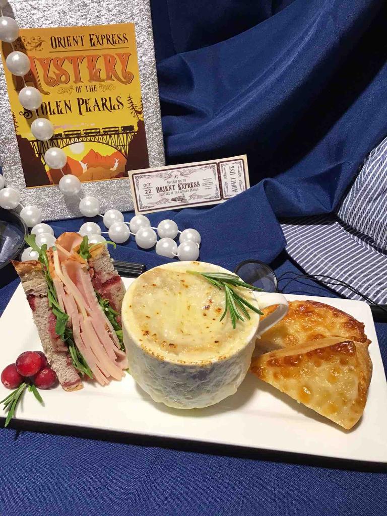 MeadowsKalida's tweet photo. Today our Orient Express theme week lunch featured a half of ham or turkey sandwich paired with French onion soup. For dessert, we served a pomegranate peach sorbet with a shortbread cookie topped with pomegranate syrup.  All aboard for deliciousness! https://t.co/3YK5FoBQav