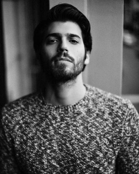 Can Yaman Universe tweet media
