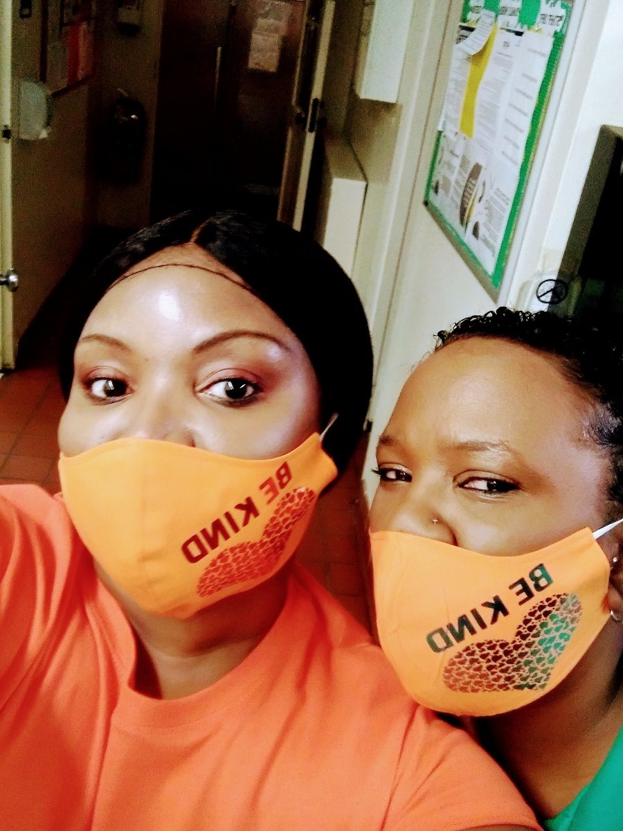 GCS_SEL_Office's tweet image. Our Food &amp;amp; Nutrition departments across the district are wearing their orange today! They want to send the message to students who are bullied that they are not alone. Thank you for everything that you do!!! We see you!!!! #gcsunity #gcsunite #unityday2020 @GCSchoolsNC