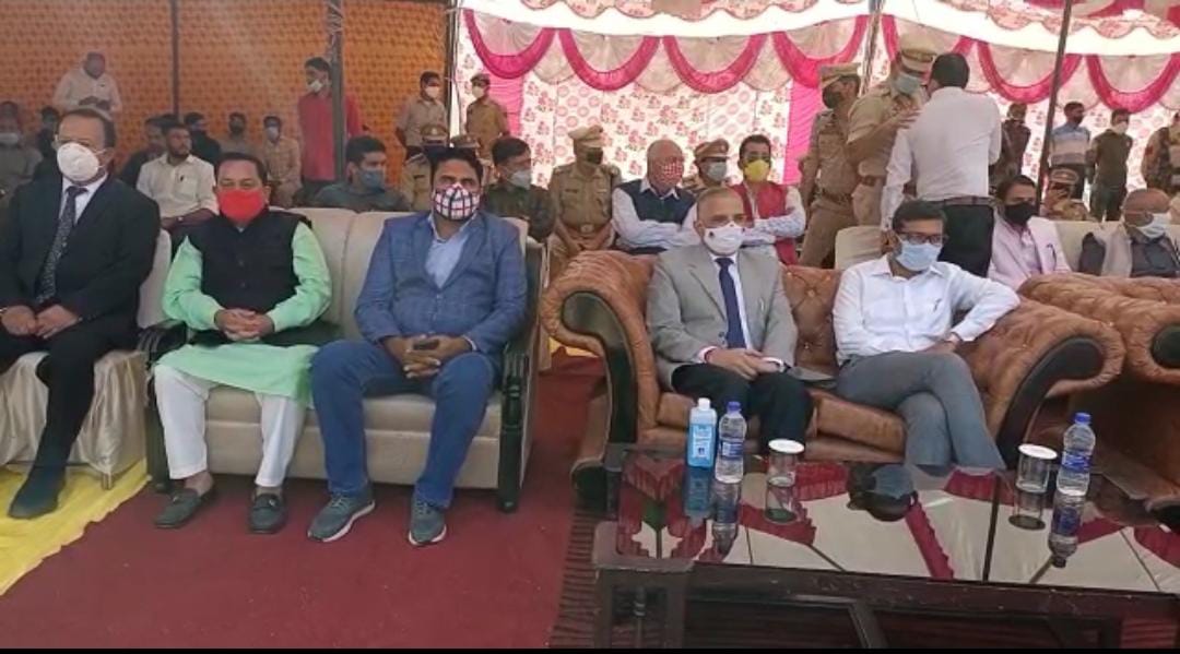 kohli_jameel's tweet photo. National Police Day Parade celebration in the memory of Martyrs at Helipad Ground Poonch. https://t.co/yeNCvsXlN6