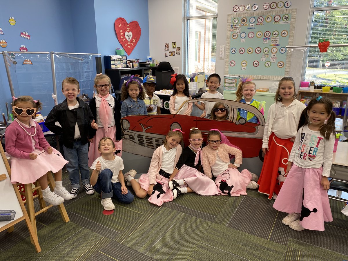 PinecrestAcadem's tweet image. Our precious kinders celebrated their 50th day of school in 1950s style! Can you believe it's been 50 days? These kiddos are looking great!
#50thdayofschool #inpersonlearning #inclasslearning #Kindergarten #catholicschool
