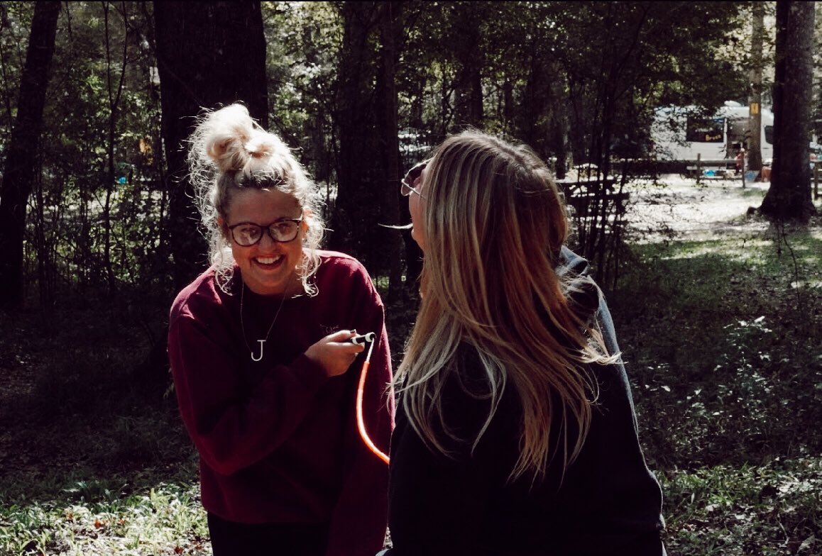 calliepraterrr's tweet photo. My girl🌲✨⛺️🦋 https://t.co/v4EFtBAZvI