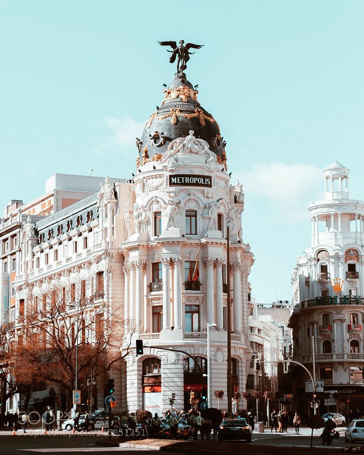 if you've ever heard of Madrid, you most likely imagine this part of the city (pics from pinterest, sorry).this fancy and really nice places from the city center. (+)