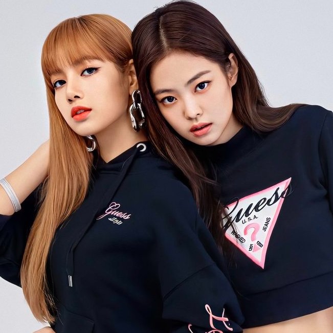 lesy and jenlisa: the fashionista and the hot bitch