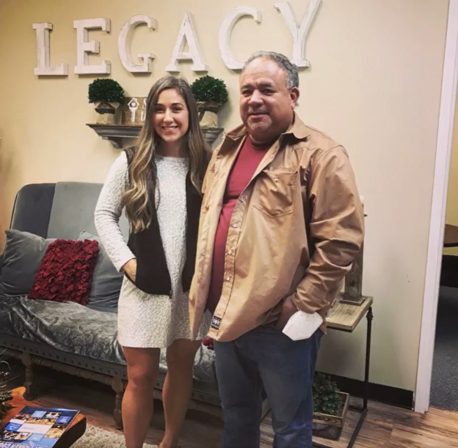 nada_finance's tweet image. Referrals are the best compliment a team can get. Raul was referred to Michelle by a client, &amp;amp; together found this beautiful home overlooking a #golf course ⛳ in #FortWorth.
Learn how #homebuyers can get up to $2,000 Cash Back™ by using a Nada Agent.

JoinNada.com