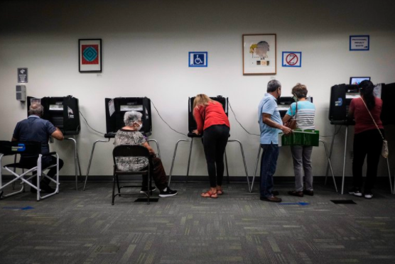 Récord en Estados Unidos: más de 35 millones de personas ya votaron por adelantado en las elecciones presidenciales https://t.co/EE1a0RGnB2 #NM935 https://t.co/Jn6dBSN0Pt
