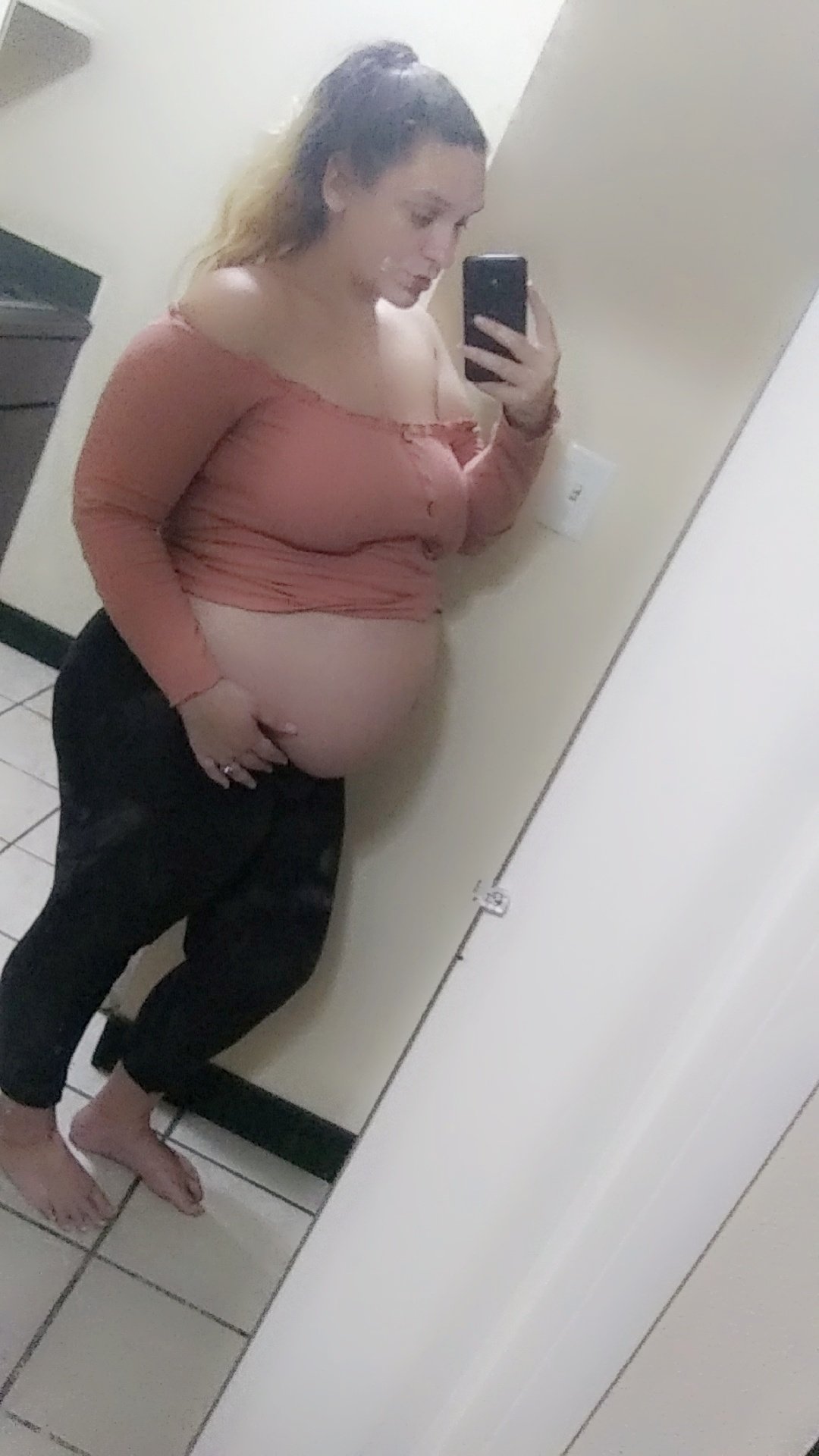 Update since I haven't been active IN ALMOST 2 YEARS, I'm 28 weeks pregnant with my sweetest girl. 10 more weeks till we meet Anastasia 🦋 https://t.co/o585zKZpog