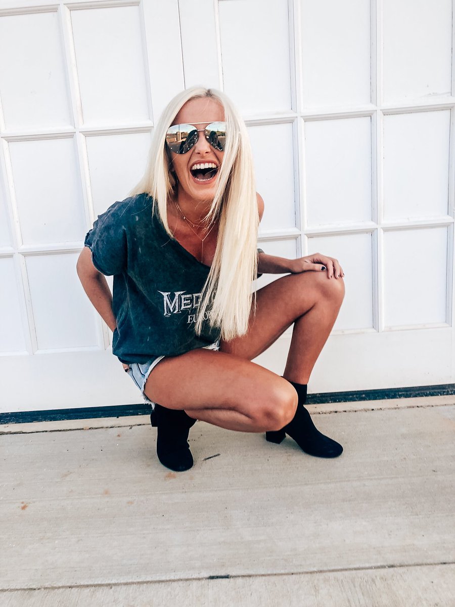 Thinking happppy thoughts this WLFEO Wednesday! #BeTheFirst #OleMissADPi💎