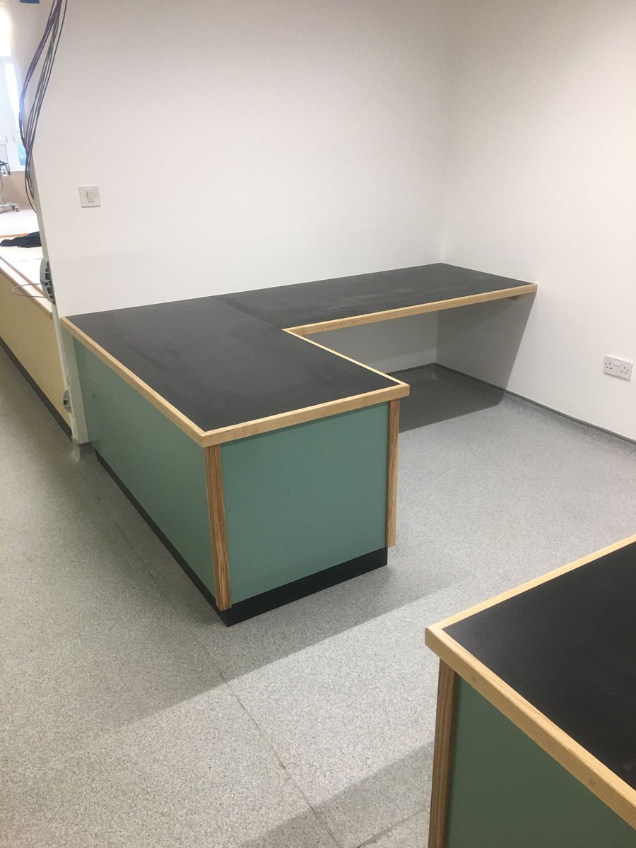 In the images below you can see a small nurse station that we have manufactured and installed at Carlisle Hospital for JJ Group via Interserve.
🔨 Manufactured by Chris Ritson, Slav and Pascal
👷 Installed by Paul Lewis and George Hutton
#CarlisleHospital #NHS #Construction https://t.co/qLMr3YY4n8