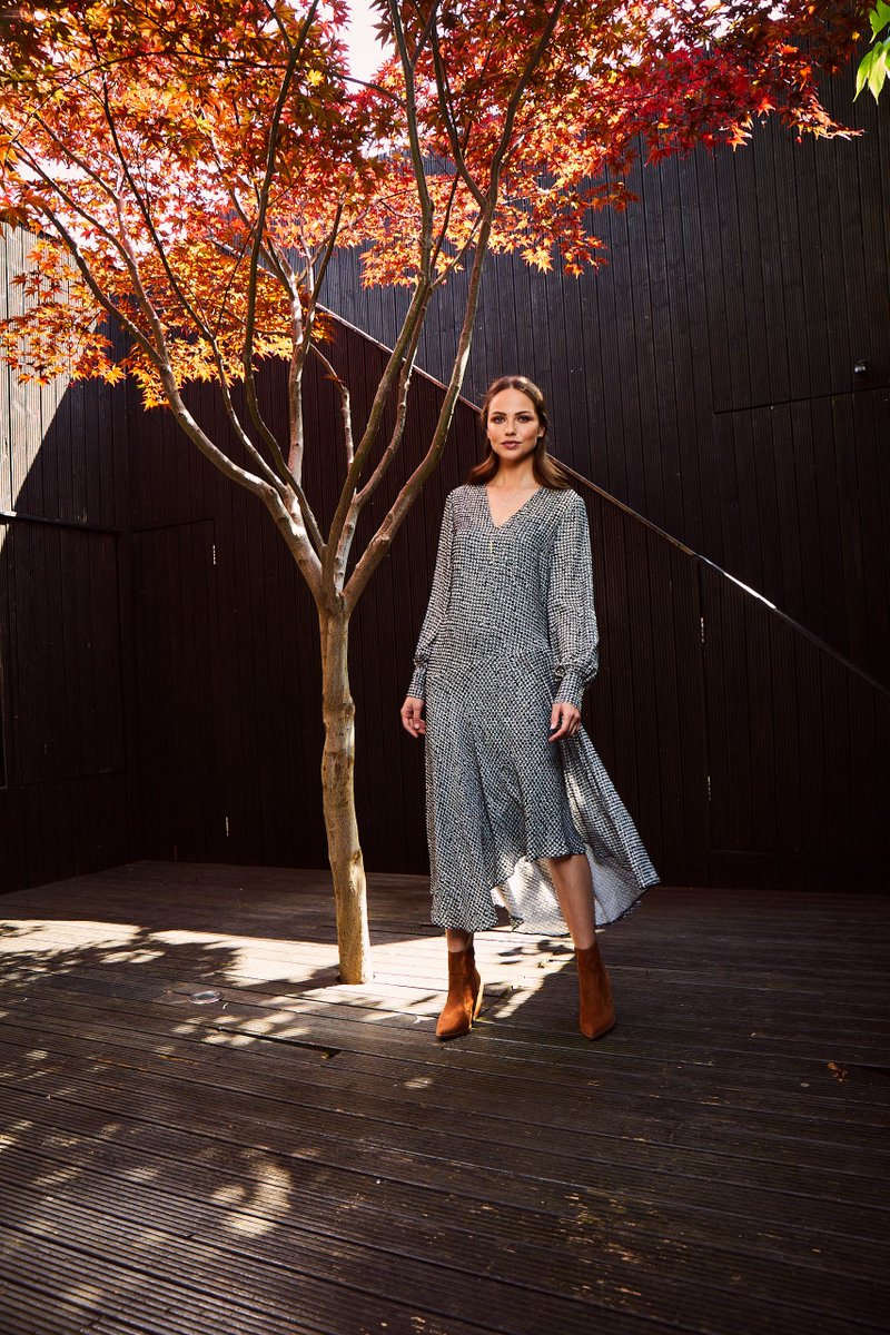 fennwright's tweet photo. 🍁 Autumnal fashion style in the Jacinthe dress! 
Tap to shop: https://t.co/BG52dxbnAl https://t.co/pebNzN4Rac