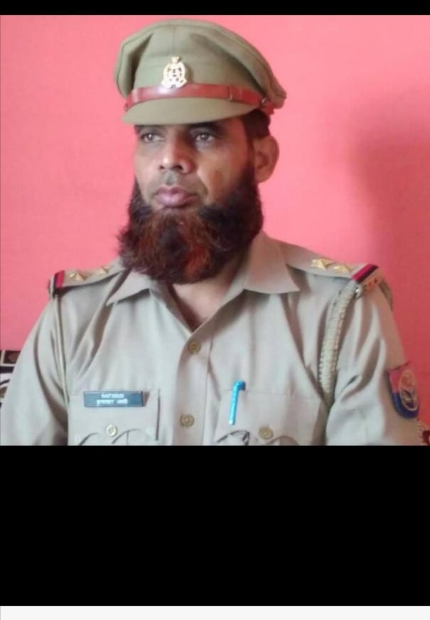 ShoaibRaza87's tweet photo. बागपत में दाढ़ी रखने पर दरोगा इंतिशार अली को एसपी ने सस्पेंड कर दिया है। एसपी का कहना है कि बिना इजाज़त दाड़ी रखने के लिए इंकार किया गया था लेकिन इंतिशार ने नहीं माना। एसपी का ये भी कहना है कि फोर्स में दाड़ी रखने की इजाज़त नहीं होती। https://t.co/S3YIfNigk4