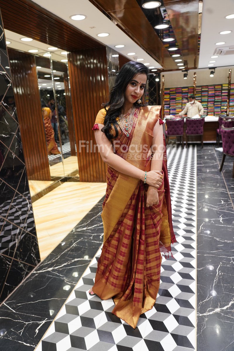 FilmyFocus's tweet photo. #Bigboss4 Fame #Swathidikshith Snapped at Virtual Event in Hyderabad.!
#SwathiDeekshit #ActressSwathiDeekshit #ActorSwathiDeekshit #Swathi #Tollywood #FilmyFocus https://t.co/YCKpYRN6gH