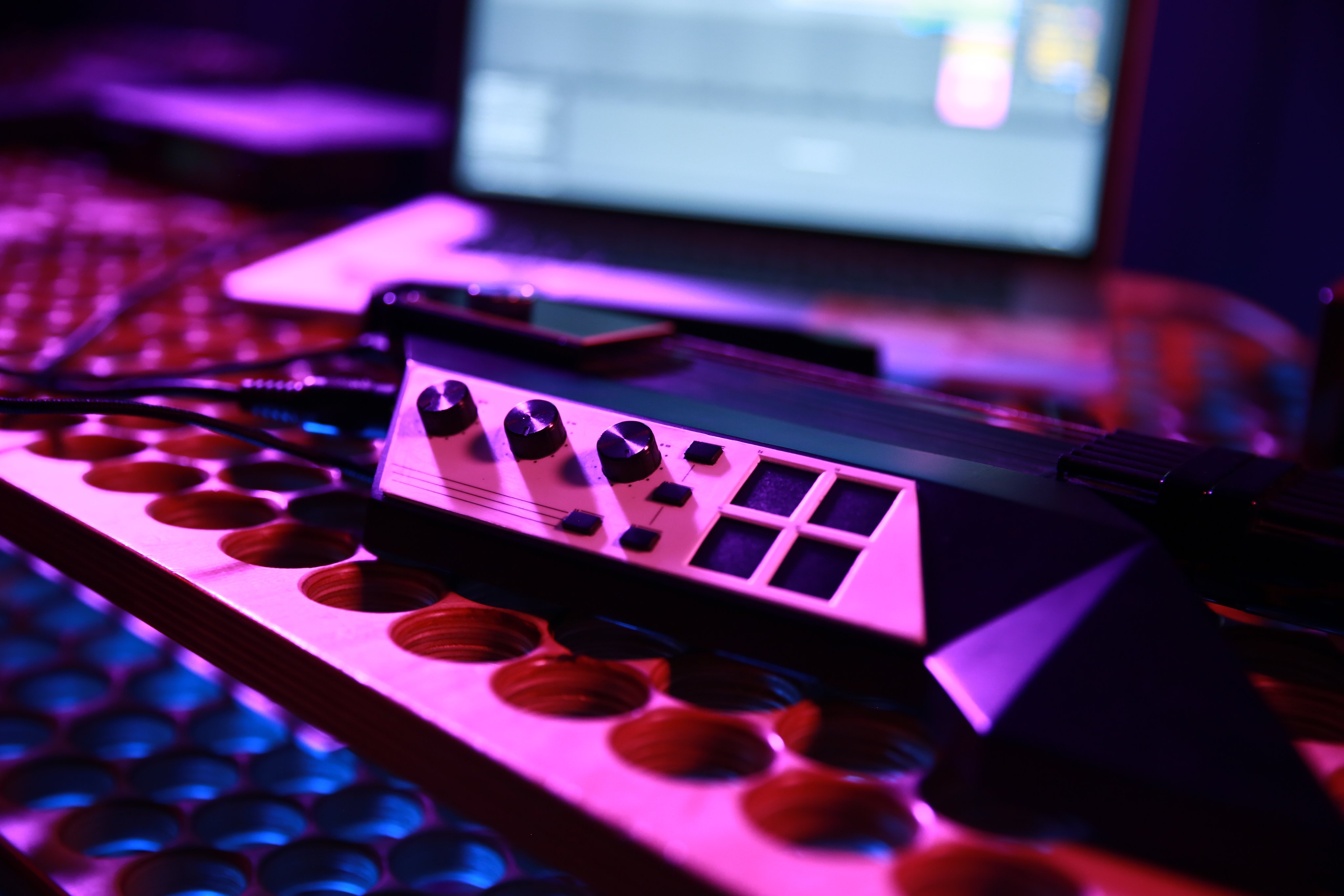 Jammy 2024 g midi