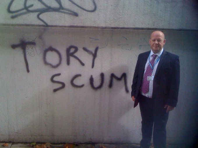 Mr_Mark_Brown's tweet photo. Solidarity with my Honourable Friend @ChrisClarksonMP this evening 😀 https://t.co/wt82zMZf8r