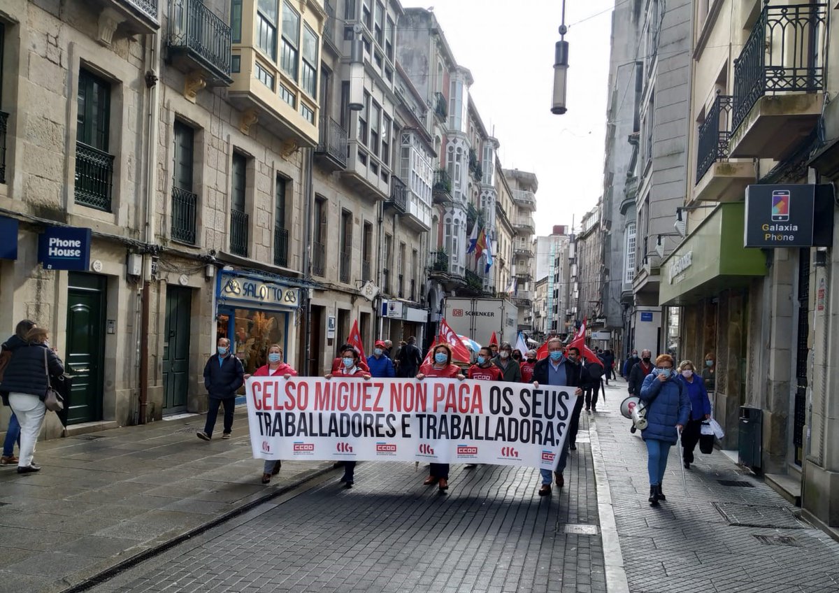 galizaCIG's tweet image. ✊Nova xornada de folga e mobilizacións do persoal de Celso Míguez para reclamar o pago dos salarios

🚶‍♀️🚶‍♂️Os traballadores/as percorreron as rúas de Pontevedra en manifestación

ℹ️ tinyurl.com/y25lzcdy

#CelsoMíguez #Pontevedra