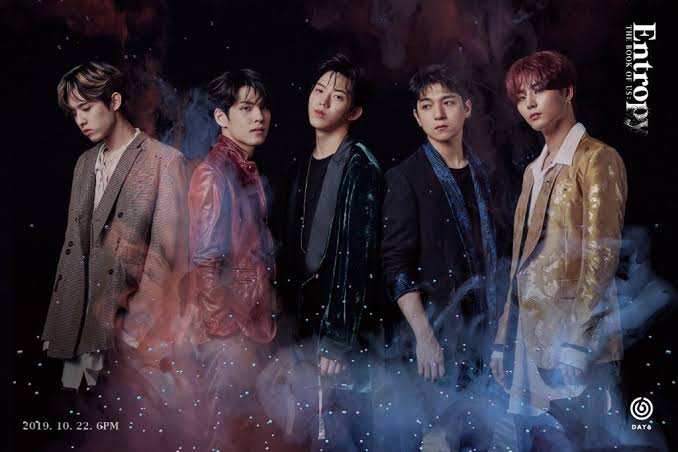 _Day6love's tweet photo. HAPPY ONE YEAR ENTROPY ....🎉❤
i miss you guys😭❤
#DAY6_Sweet_Chaos https://t.co/LUTB1a8DU3